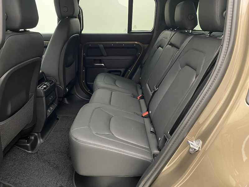 Land Rover Defender (2026) 110 D350 X-DYNAMIC HSE AWD AUT - fotka 6 z 56