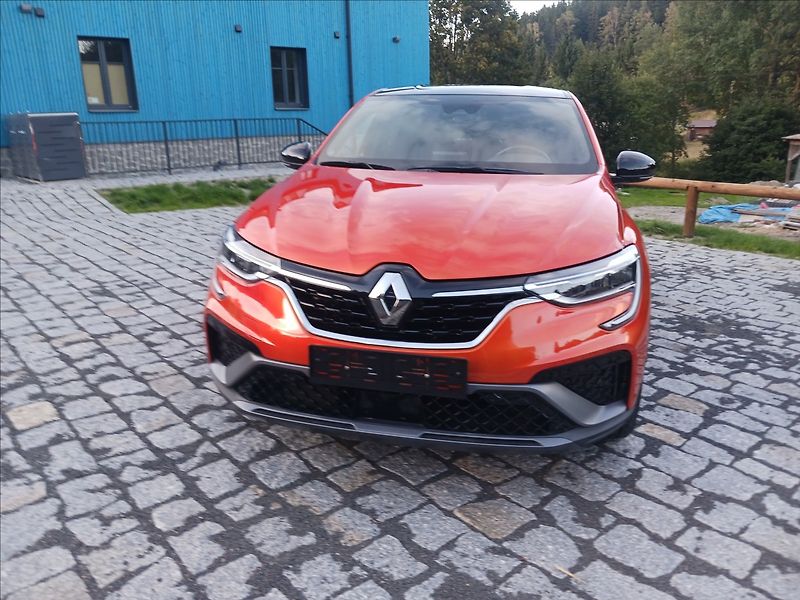 Renault Arkana 1,3 R.S. LINE 103KW Automat - fotka 2 z 36