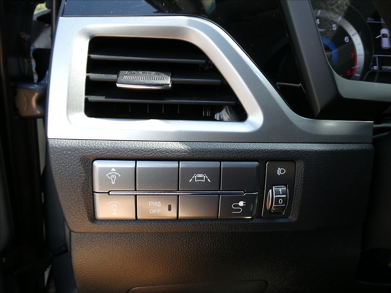 SsangYong Korando 1,5 T-GDI 120kW Style,ČR - fotka 31 z 38