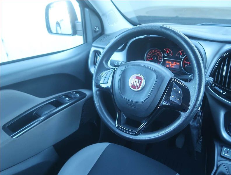 Fiat Dobló (2017) 1.4 i, 5Míst, SR - fotka 7 z 14