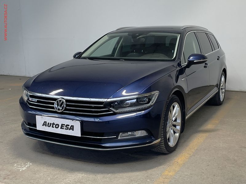 Volkswagen Passat (2015) 2.0 Bi-TDi 4x4, Highline - fotka 3 z 18