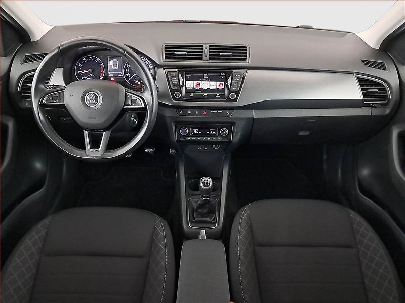 Škoda Fabia (2016) 1.2 TSI, Tempomat - fotka 8 z 17
