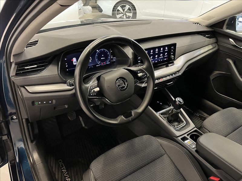 Škoda Octavia Ambition Plus 2,0 TDI - fotografie inzerátu