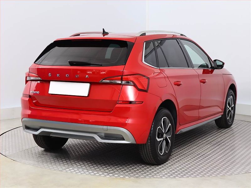 Škoda Kamiq (2023) Style 1.0 TSI - fotka 5 z 17