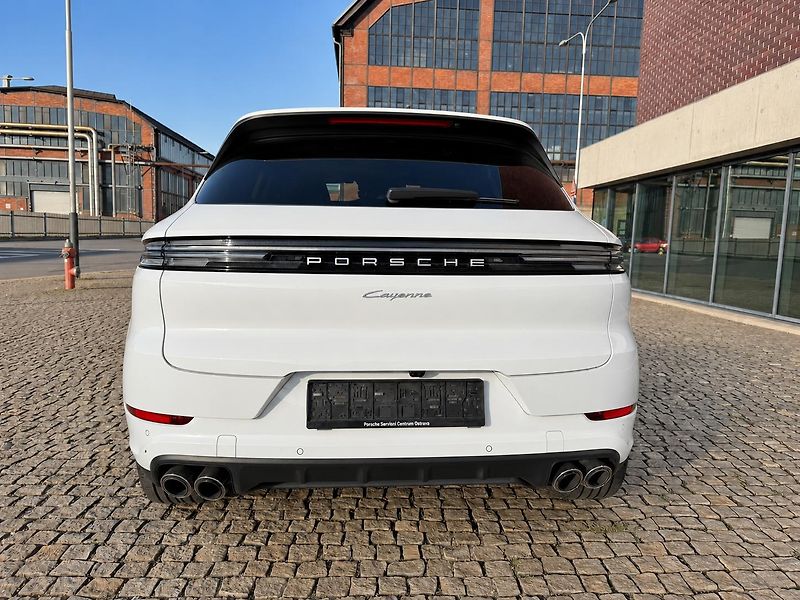 Porsche Cayenne (2024) 3.0 Sport Chrono - fotka 4 z 11
