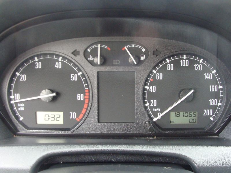 Škoda Fabia 1.4 MPi, ČR původ, nová STK - fotka 11 z 21