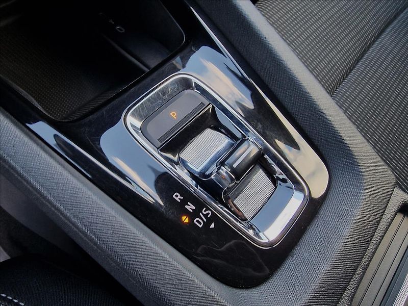 Škoda Octavia 2.0TDI DSG Ambition,ČR,1.Maj. - fotka 36 z 50