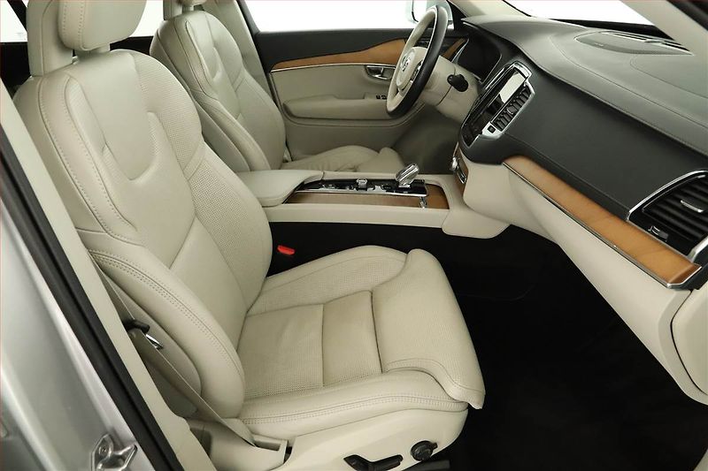 Volvo XC90 (2019) D5 AWD, DPH, Harman/Cardon - fotka 6 z 18