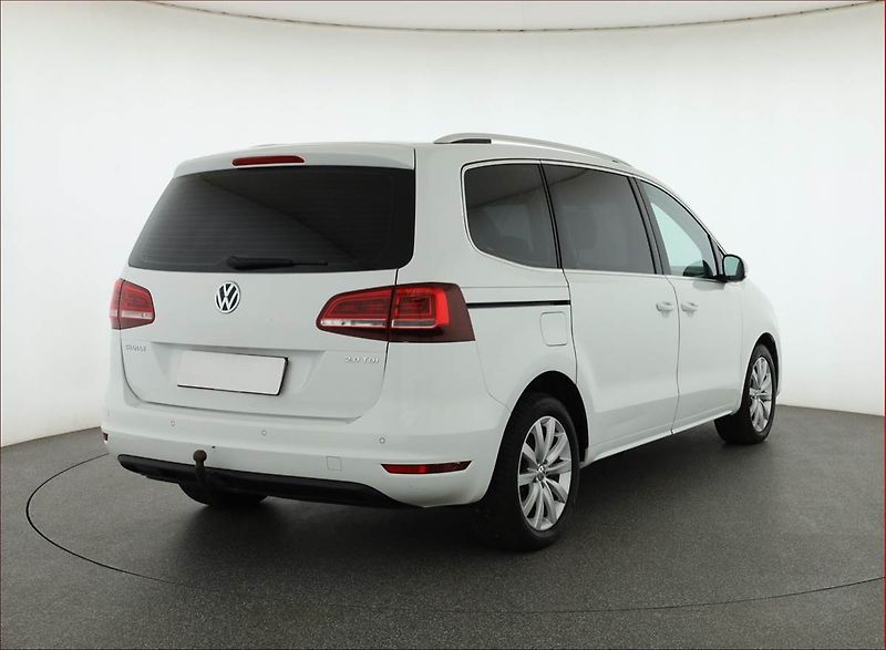 Volkswagen Sharan (2015) 2.0 TDI BMT, Automat, 7 míst - fotka 5 z 18