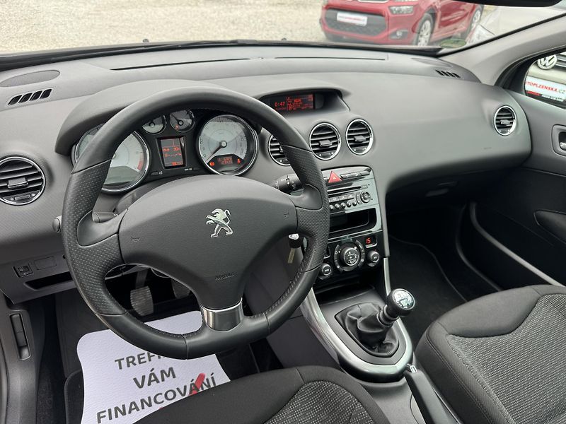 Peugeot 308 1.6-16V,SW,rezervace - fotka 19 z 54