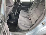 Volkswagen Passat (2003) 1.6 i, AC, tempo - náhled 10