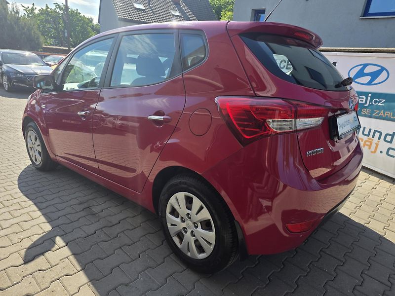 Hyundai ix20 1.6-AUTOMAT-1MAJITEL-92KW - fotka 20 z 35