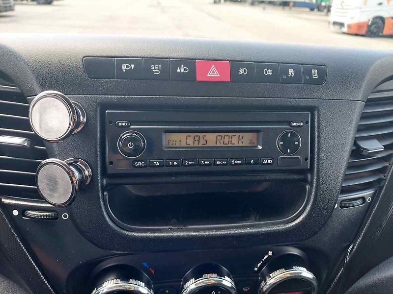 Iveco Daily 70C17 chladící 10 palet - fotka 33 z 41
