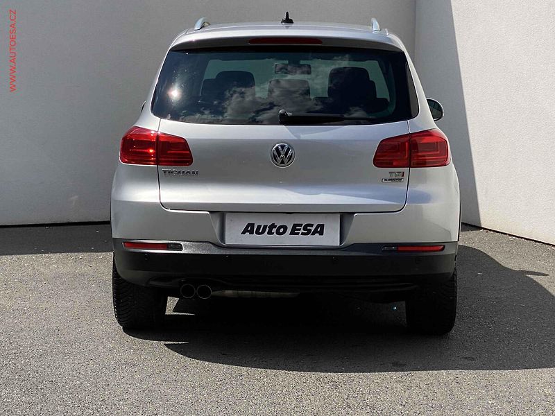Volkswagen Tiguan (2015) 1.4 TSi, Lounge, navi - fotka 5 z 19