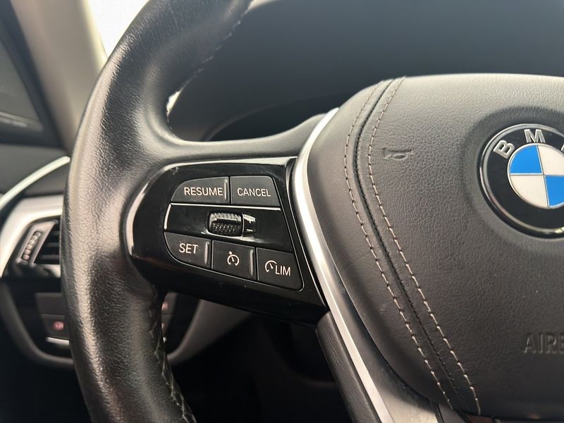 BMW Řada 5 530e Harman Kardon 360 Kůže - fotka 19 z 35