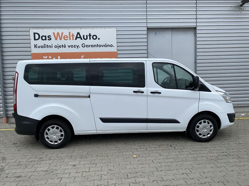 Ford Transit Custom 2,2 TDCi 92kW 9Míst L2 - fotka 24 z 24