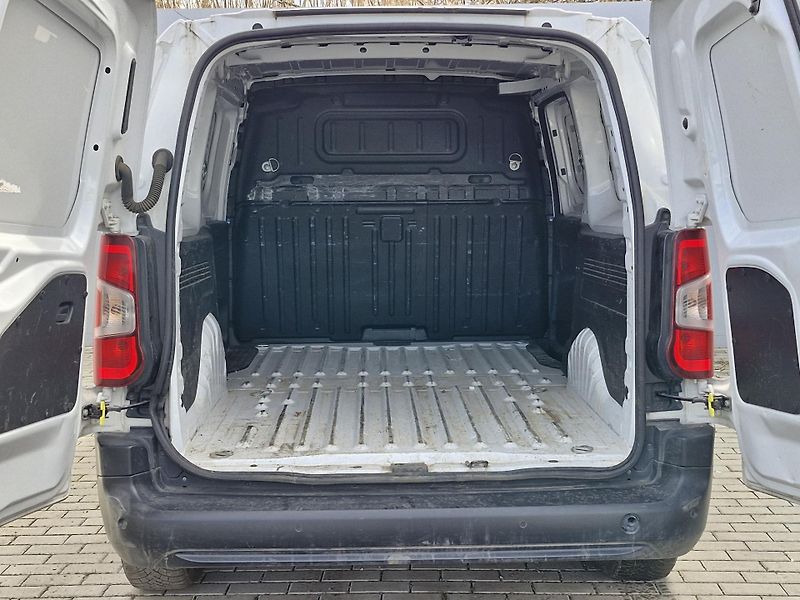 Opel Combo  VAN Enjoy 1,5 CDTI (96 kW) MA - fotka 7 z 9