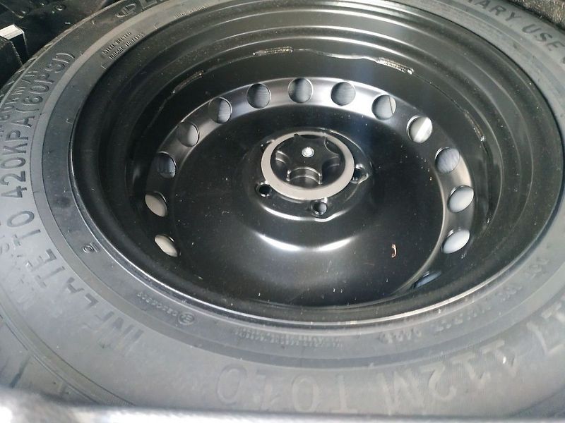 Nissan Qashqai 1.3T mHEV AT,2WD, SKLADEM - fotka 29 z 29