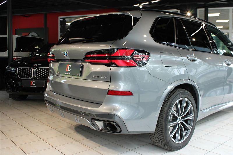 BMW X5 xDrive30d M Sport Pro DAProf/3 - fotka 9 z 34