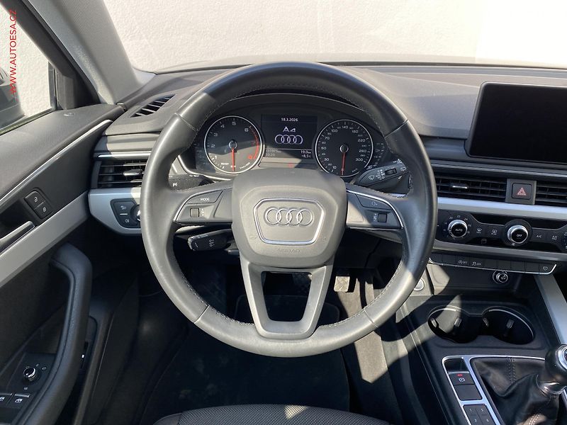 Audi A4 (2018) 1.4 TFSi, Bixen, panor, navi - fotka 11 z 17