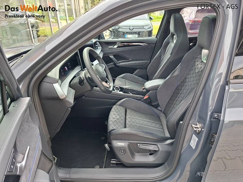 Volkswagen Tayron (2025) R-LINE,2.0 TDI,142kW,4x4,Záruk - fotka 10 z 36