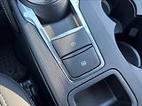 Ford Kuga 2,5 HEV 111kW Blue Cruise - náhled 46