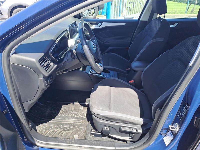 Ford Focus 1,0 EcoBoost AUTOMAT - fotka 5 z 15