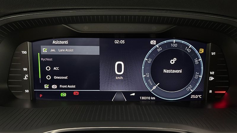 Škoda Octavia 2.0 TDI DSG Style Combi - fotka 10 z 25