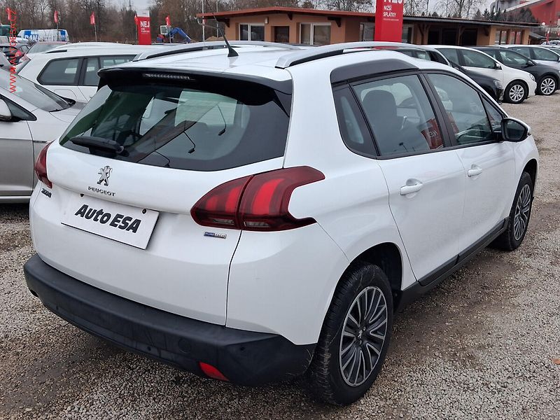 Peugeot 2008 (2017) 1.2PT, ČR, servis.kniha - fotka 4 z 20
