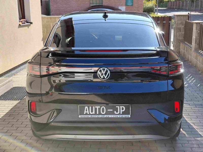 Volkswagen ID.5 4x4 GTX SOH-92,5%  ACC DCC LED - fotka 4 z 14