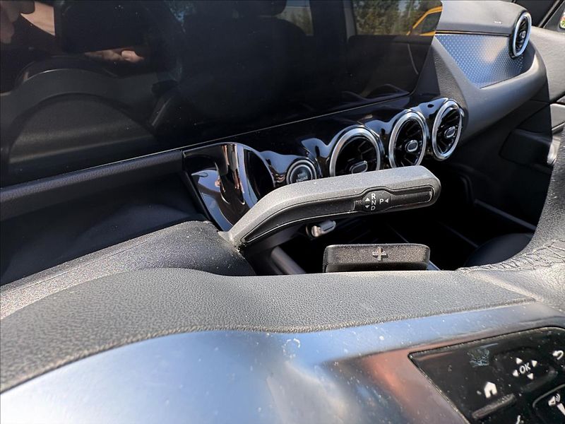 Mercedes-Benz Třídy B 2,0 200d 110kW Led,Kůže,Kamera - fotka 9 z 39