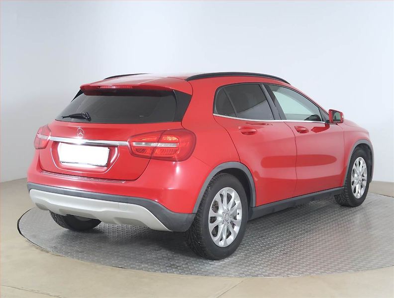 Mercedes-Benz GLA (2015) Progressive 180 CDI - fotka 5 z 18