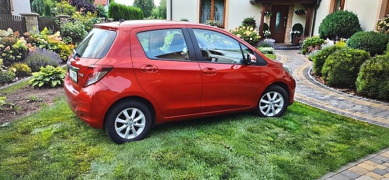 Toyota Yaris 1.0 VVT-i 51 kw - fotka 19 z 33