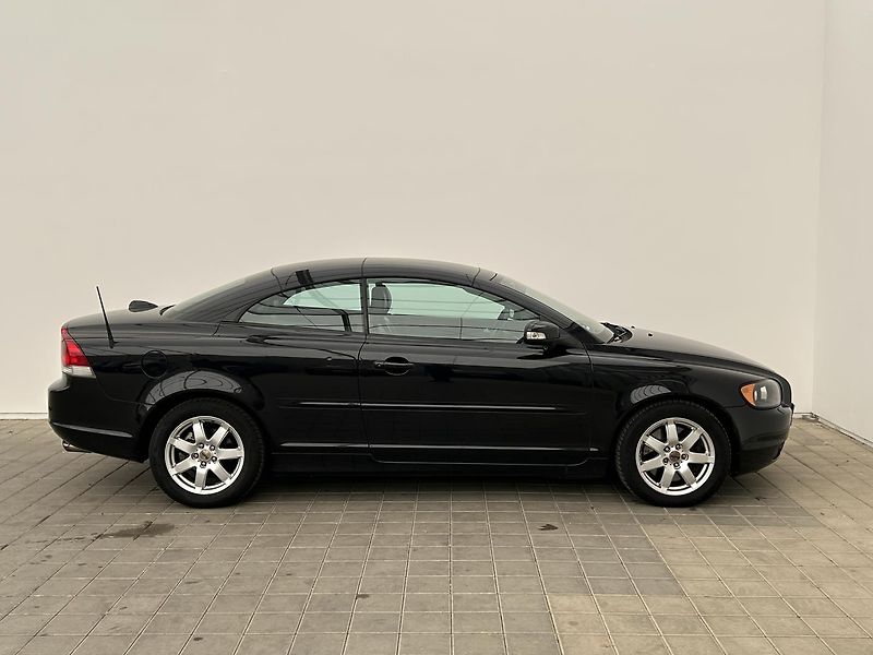 Volvo C70 2.4  D5 Sumum - fotka 8 z 30
