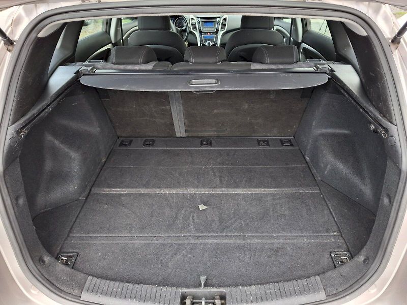 Hyundai i30 (2015) Kombi - fotka 8 z 31