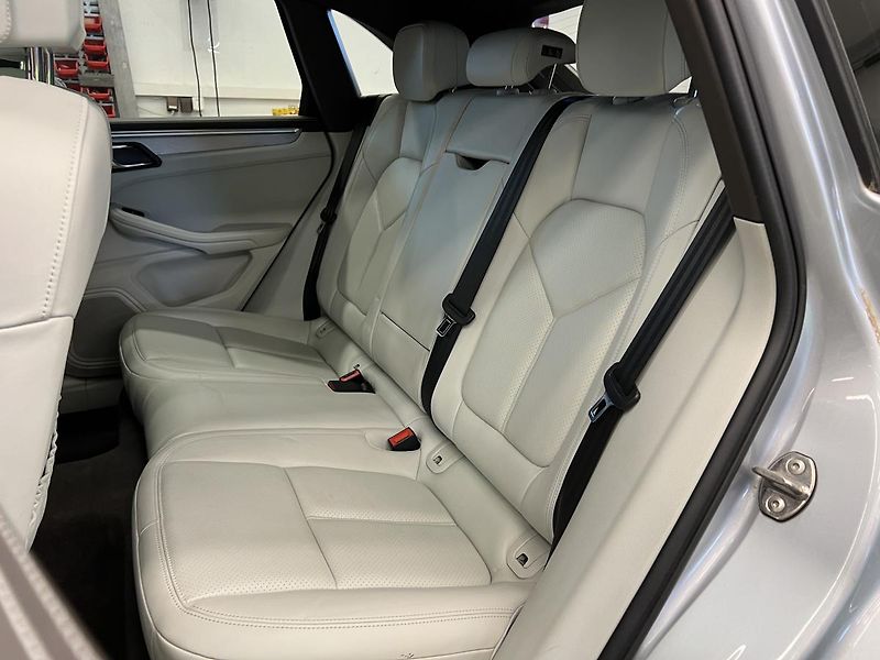 Porsche Macan S 3.0l 250 kW - fotka 18 z 20