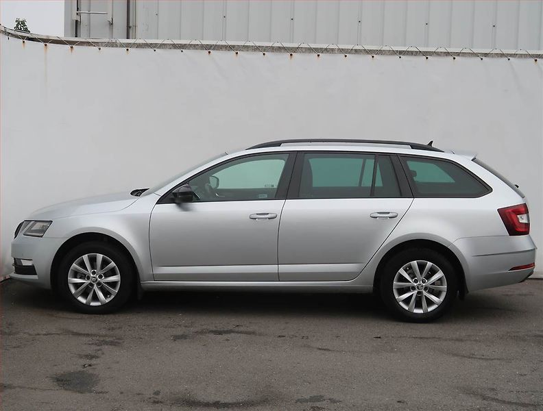Škoda Octavia (2020) Style 1.6 TDI, Serv.kniha - fotka 3 z 25