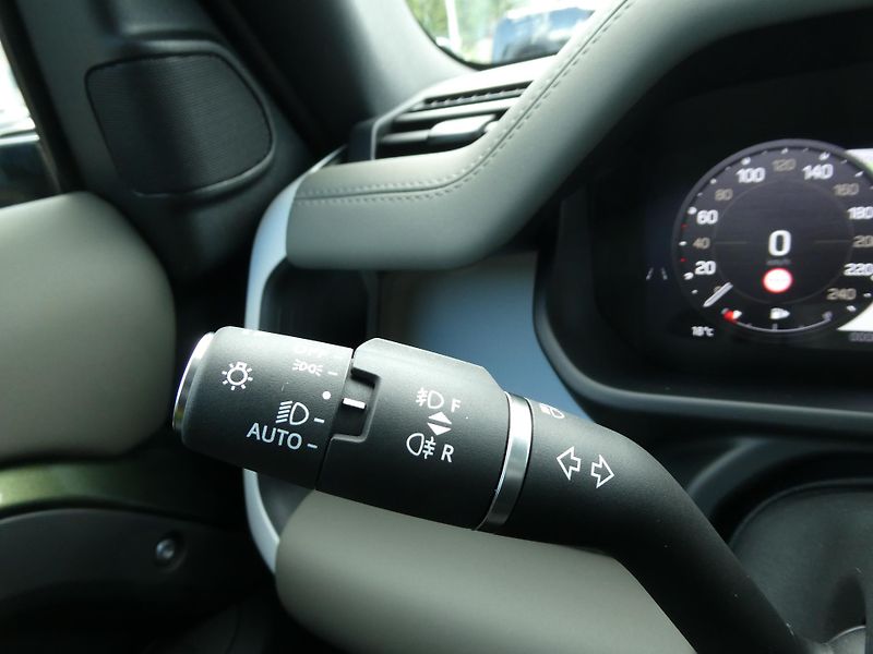 Land Rover Defender 110 S D200 - fotka 20 z 33
