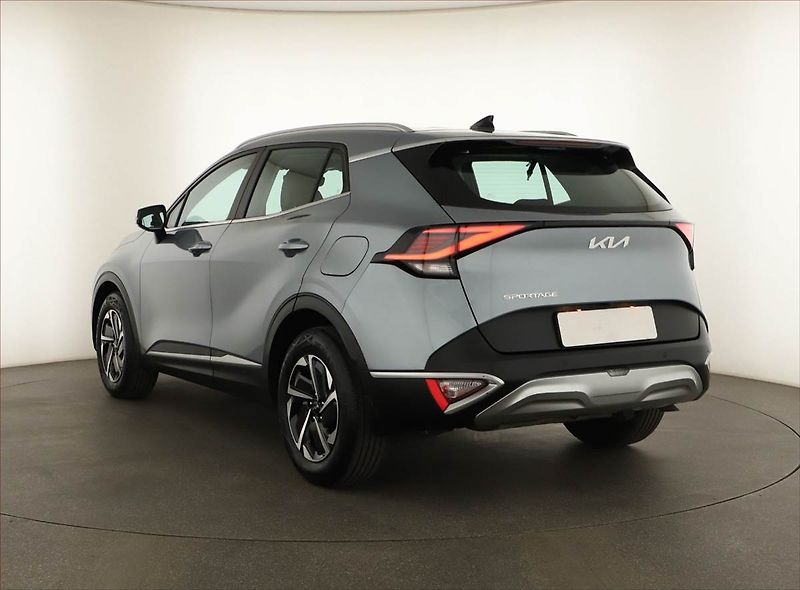 Kia Sportage (2022) Exclusive 1.6 T-GDI MHEV - fotka 4 z 17