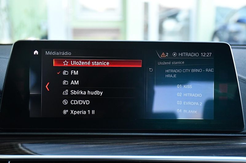 BMW Řada 5 540i xD LUXURY LINE HUD - fotka 30 z 35
