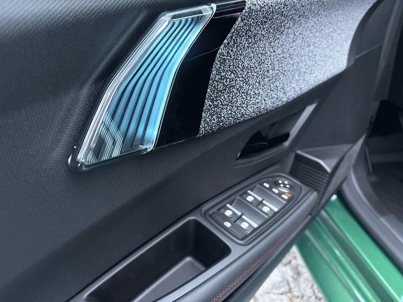 Renault Clio (2025) Techno TCe 115 - fotka 6 z 7