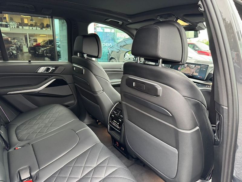 BMW X5 40d xDrive Masáže Ventilace Ne - fotka 14 z 18