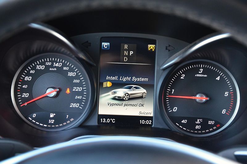Mercedes-Benz Třídy C (2016) C 250d 4Matic AMG ČR Burmester - fotka 30 z 41