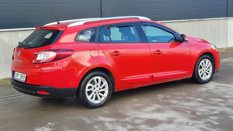 Renault Mégane 1,5 dci 81 Kw - fotka 7 z 20