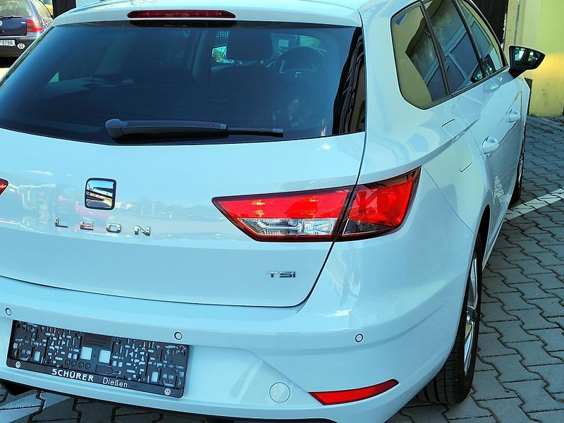 Seat Leon 1,2 ST Style 1maj*SERV.KNÍŽKA* - fotka 13 z 44