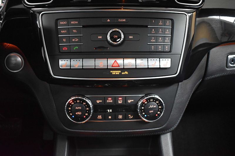 Mercedes-Benz GLS 500 4MAT*AMG*AIR* REZERVACE - fotka 33 z 65