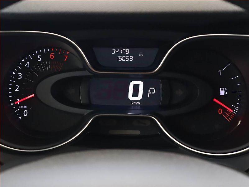 Renault Captur (2019) 1.3 TCe, Automat, ČR,1.maj - fotka 9 z 16