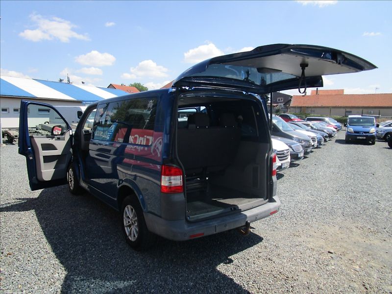 Volkswagen Transporter 2.0TDi Klima, 8 míst - fotka 33 z 42