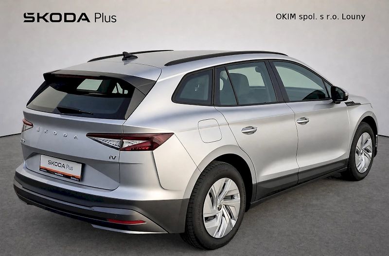 Škoda Enyaq (2023) iV 50 109 Kw - fotka 2 z 42