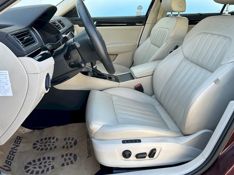 Škoda Superb (2016) Laurin & Klement 2.0 TDI 140kW - fotka 13 z 35
